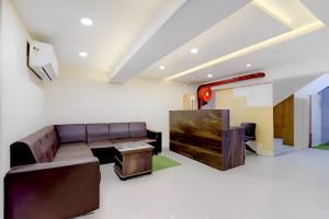 Hotel Blue Leaf,India>>Rajkot,3 star