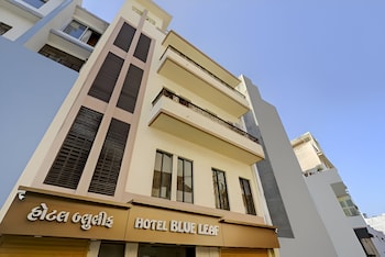Hotel Blue Leaf,India>>Rajkot,3 star