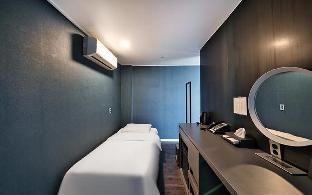 myeongdong young inn hotel