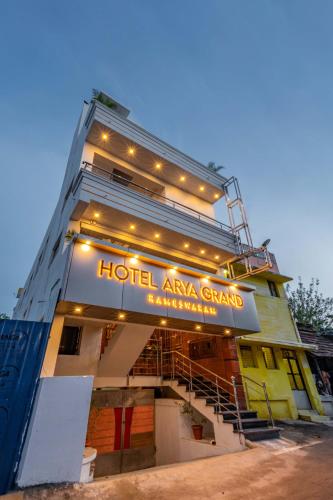 hotel arya grand