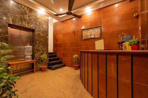 hotel arya grand