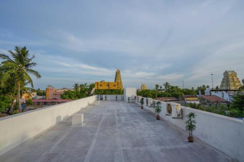 hotel arya grand
