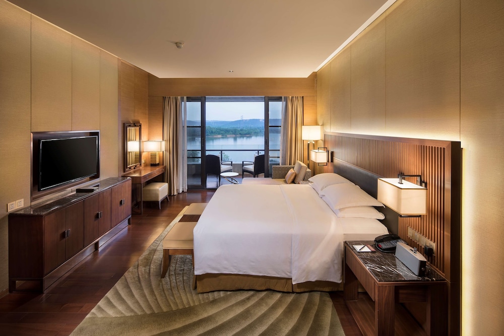 hilton wuhan optics valley