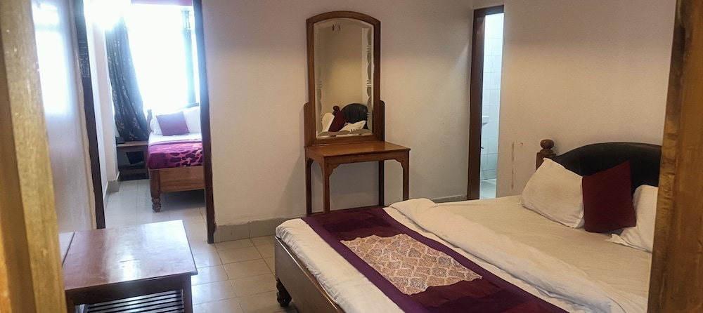 hotel knight inn by roh