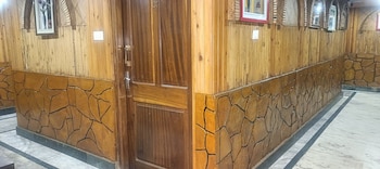 hotel knight inn by roh