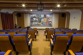 carmelina beach resort