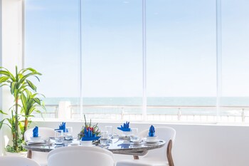 carmelina beach resort