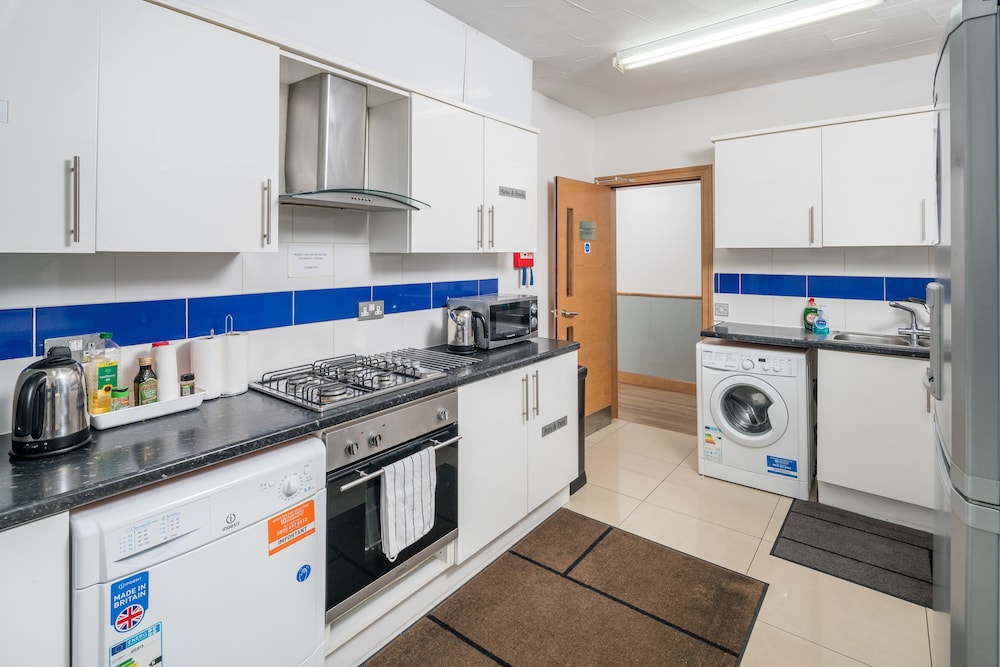 flexistay aparthotel sutton