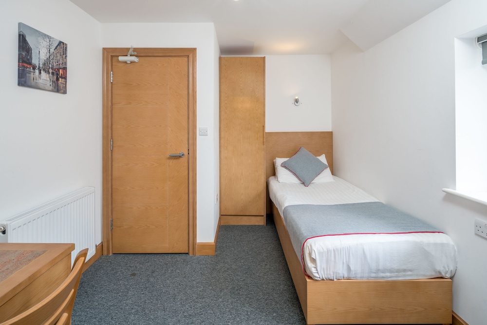 flexistay aparthotel sutton