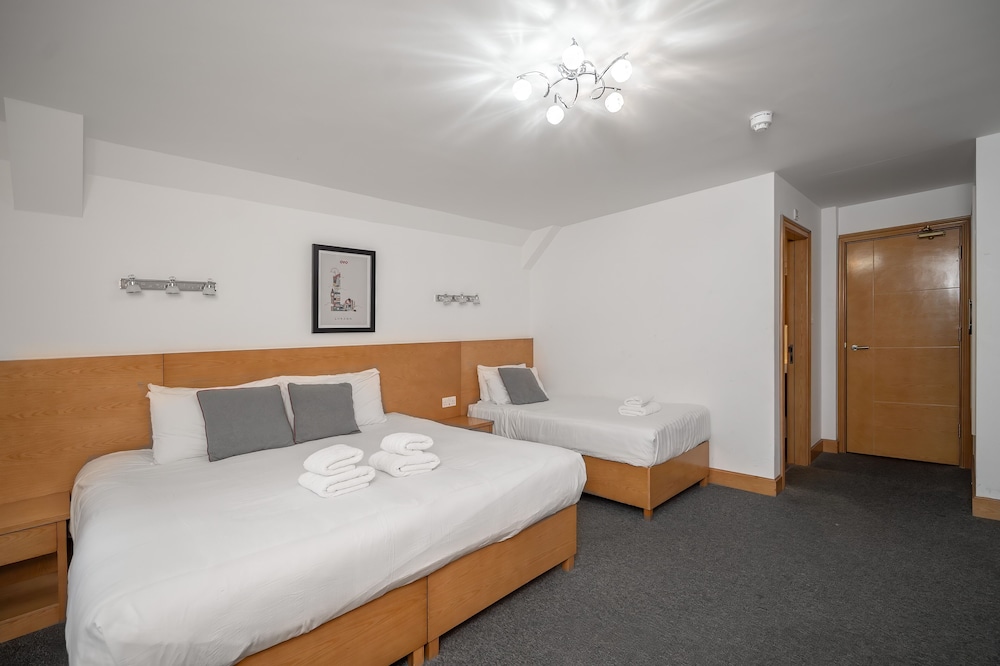 flexistay aparthotel sutton