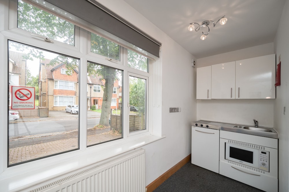 flexistay aparthotel sutton