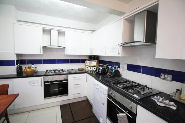 flexistay aparthotel sutton