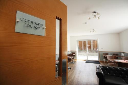 flexistay aparthotel sutton