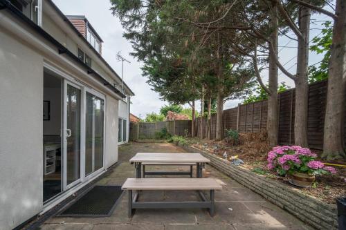 flexistay aparthotel sutton