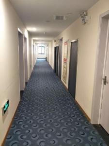 7 days inn nanjing jiangjun avenue hehai university metro station