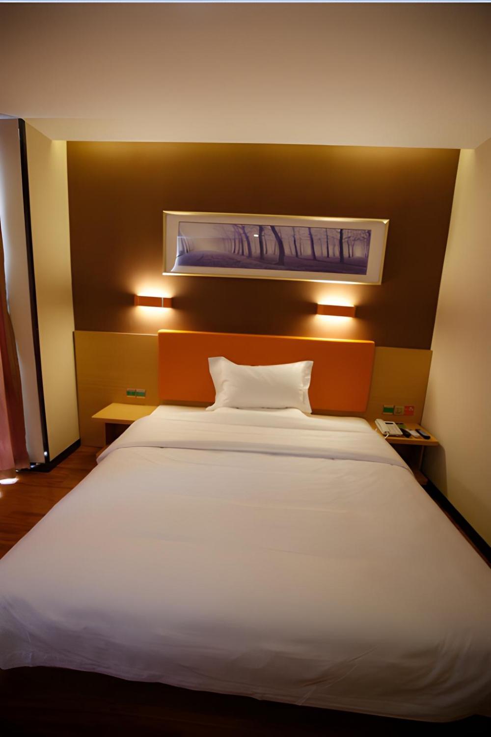 7 days premium chengdu du fu cottage southwestern university of finance metro station