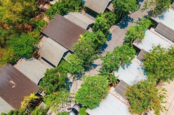 ip plus pool villa pattaya