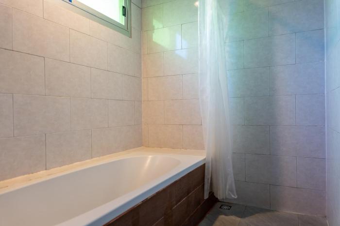 ip plus pool villa pattaya