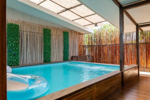 ip plus pool villa pattaya