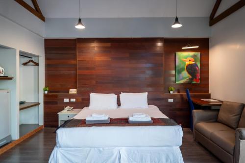 ip plus pool villa pattaya