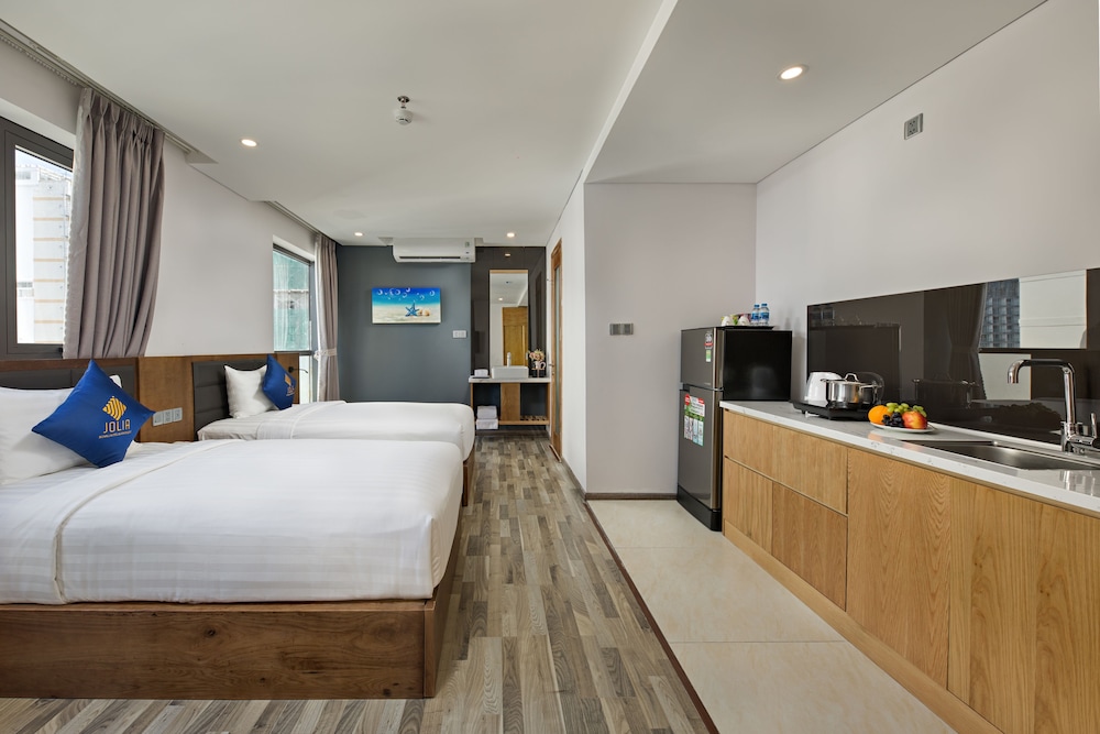 jolia hotel danang beach