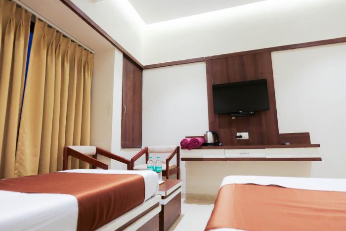 hotel laxmibai palace