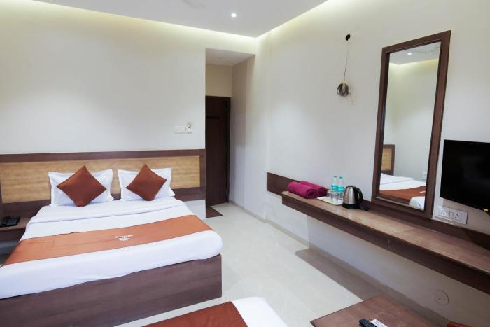 hotel laxmibai palace