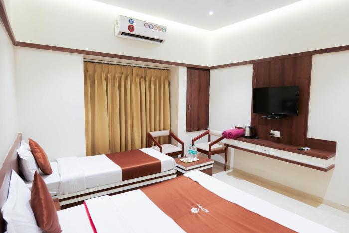 hotel laxmibai palace