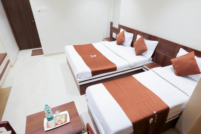 hotel laxmibai palace