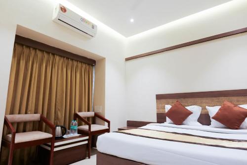 hotel laxmibai palace