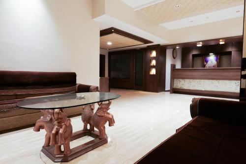 hotel laxmibai palace