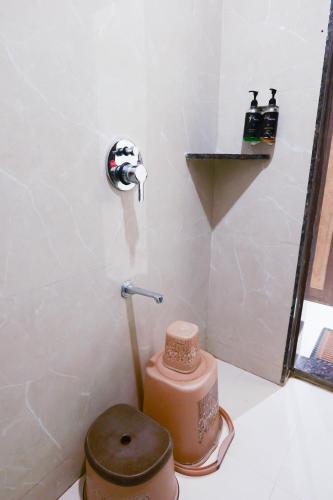 hotel laxmibai palace