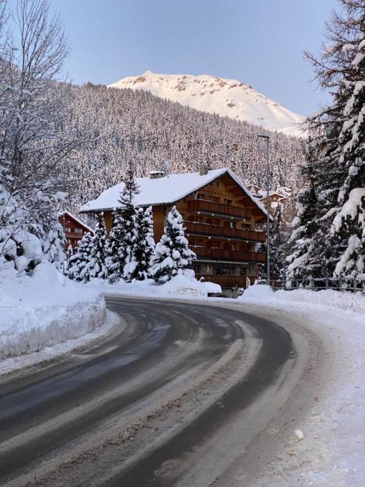 colorado riders chalet