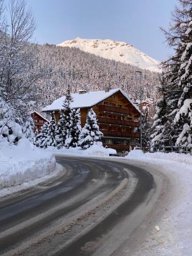 colorado riders chalet
