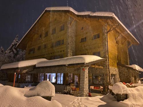 colorado riders chalet