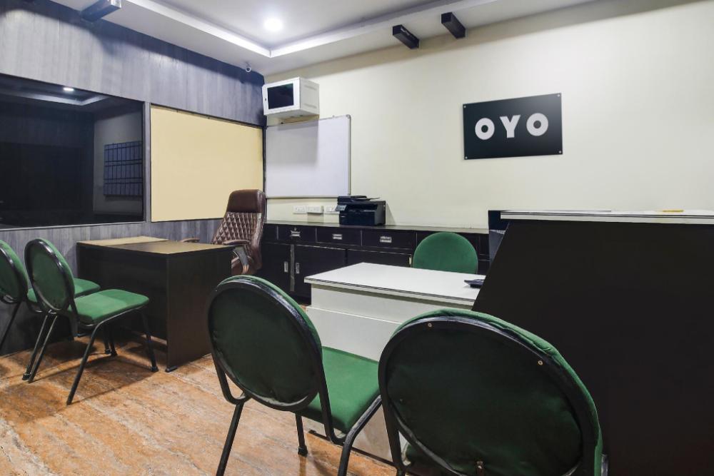 hotel o anuguna tulasi grand near jntu university hyderabad