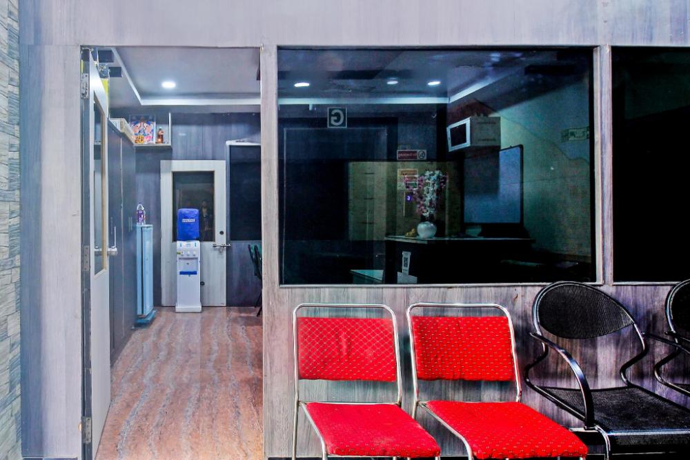 hotel o anuguna tulasi grand near jntu university hyderabad