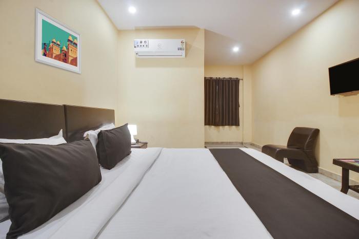 hotel o anuguna tulasi grand near jntu university hyderabad