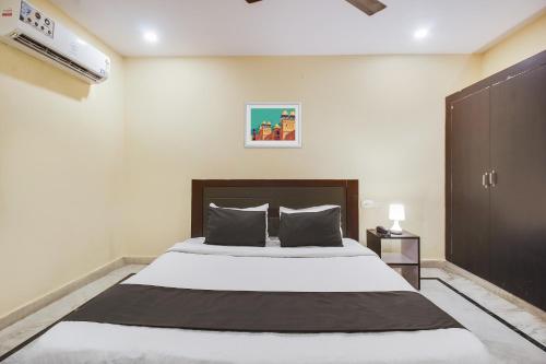 hotel o anuguna tulasi grand near jntu university hyderabad