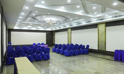 super townhouse oak alandur near chennai airport formerly vijay park