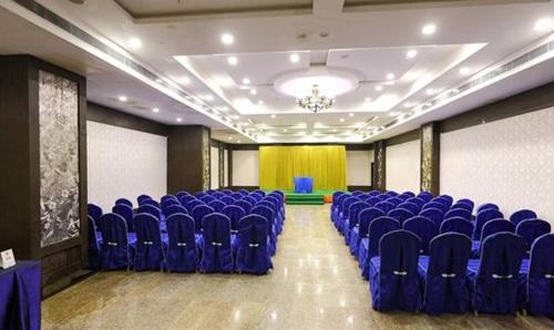 super townhouse oak alandur near chennai airport formerly vijay park