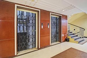 Flagship Hotel Golden Park( Vvg Grand) Near Asian Satyam Mall,Hyderabad>>Ameerpet,3 star