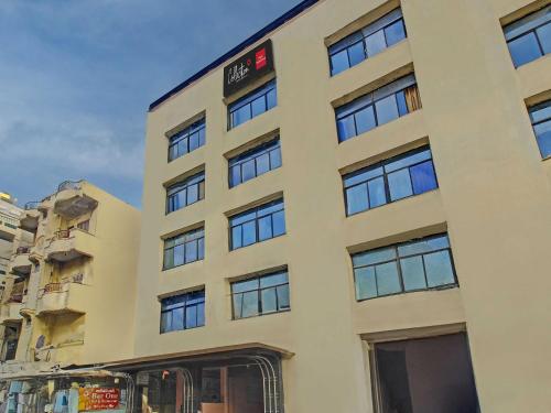 flagship hotel golden park vvg grand near asian satyam mall