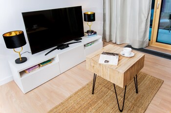 erapartments mennica residence