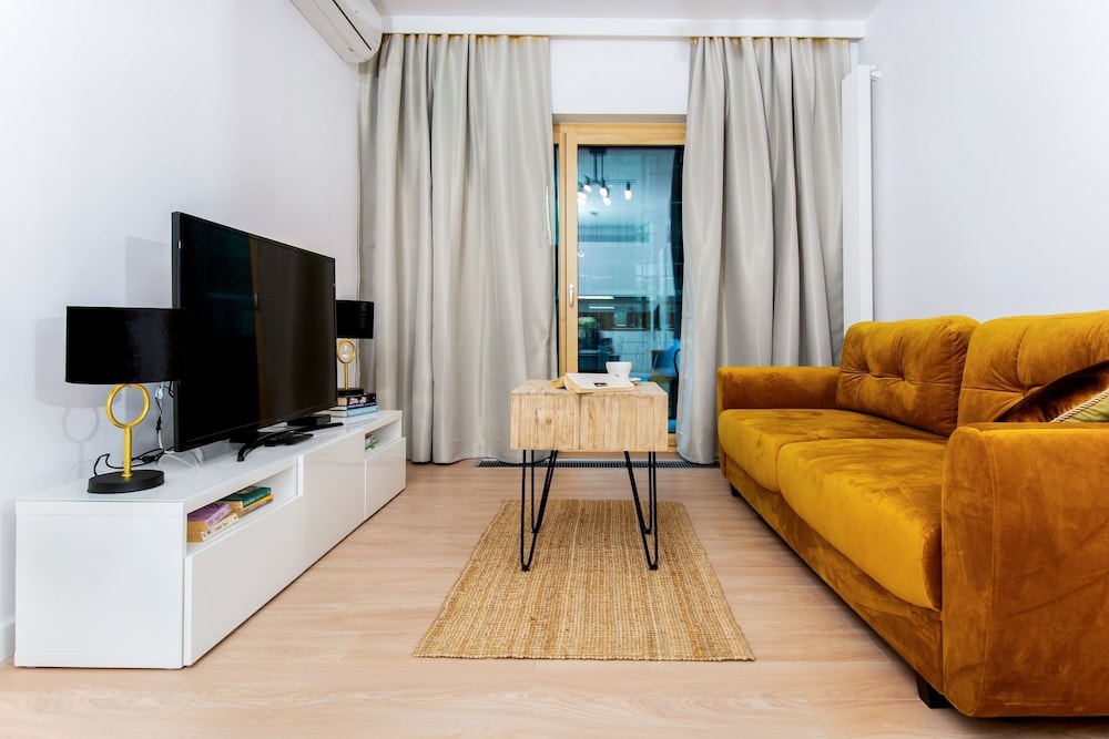 erapartments mennica residence