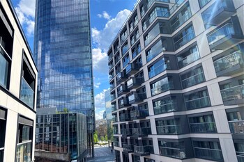 erapartments mennica residence