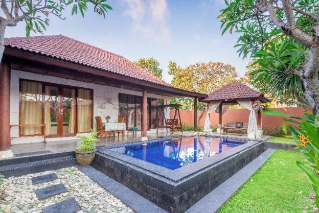 private pool villas in kuta