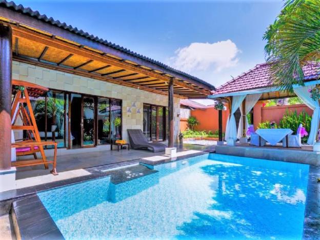 private pool villas in kuta