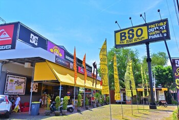 private pool villas in kuta