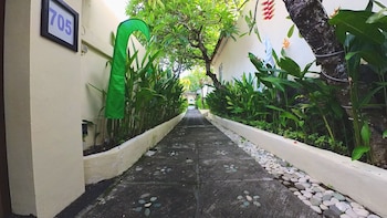 private pool villas in kuta